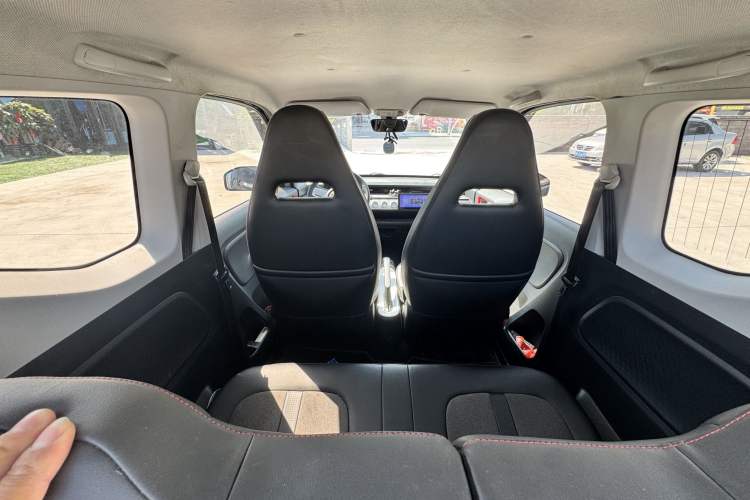 Used Wuling Hongguang MINIEV 2022 GAMEBOY 300km Enthusiast Model with Lithium Iron Phosphate Interior 3