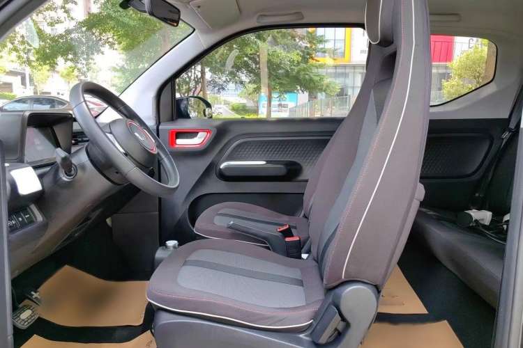 Used Wuling Hongguang MINIEV 2022 GAMEBOY 200km Play Edition with Lithium Iron Phosphate Interior 3