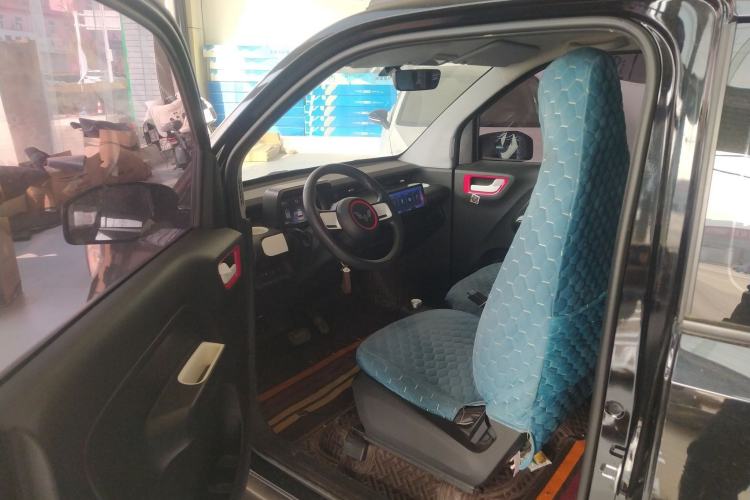 Used Wuling Hongguang MINIEV 2022 GAMEBOY 200km Gaming Edition with Lithium Iron Phosphate Interior 3