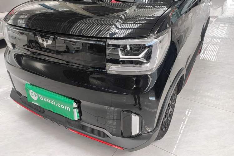 Used Wuling Hongguang MINIEV 2022 GAMEBOY 200km Gaming Edition with Lithium Iron Phosphate Left Front Headlight