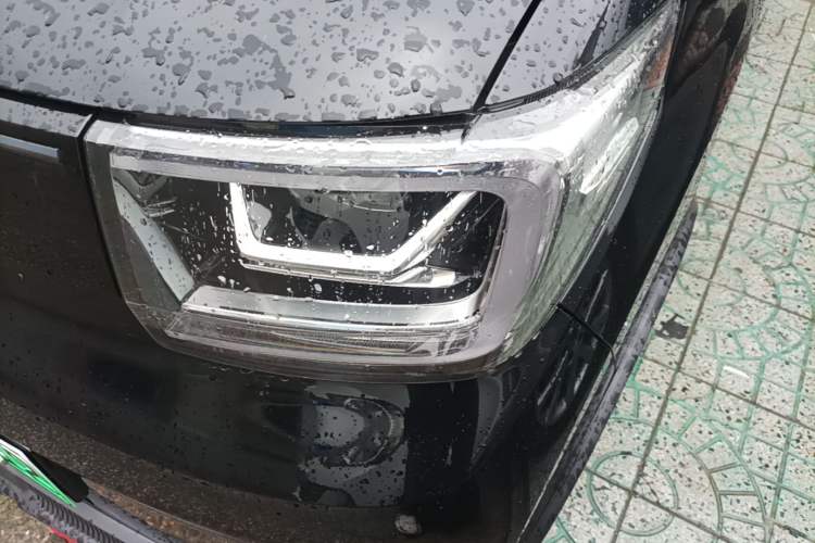 Used Wuling Hongguang MINIEV 2022 GAMEBOY 200km Gaming Edition with Lithium Iron Phosphate Left Front Headlight