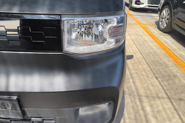 Used Wuling Hongguang MINIEV 2022 Easy Version Lithium Iron Phosphate Left Front Headlight