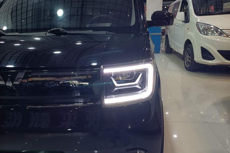 Used Wuling Hongguang MINIEV 2022 GAMEBOY 300km Enthusiast Model with Lithium Iron Phosphate Left Front Headlight