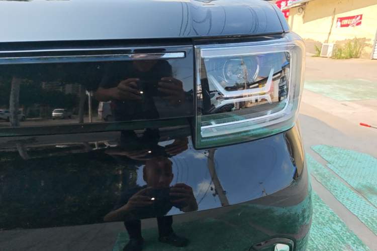 Used Wuling Hongguang MINIEV 2022 GAMEBOY 200km Gaming Edition with Lithium Iron Phosphate Left Front Headlight