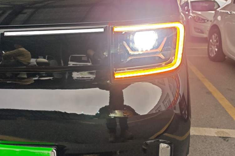 Used Wuling Hongguang MINIEV 2022 GAMEBOY 200km Gaming Edition with Lithium Iron Phosphate Left Front Headlight