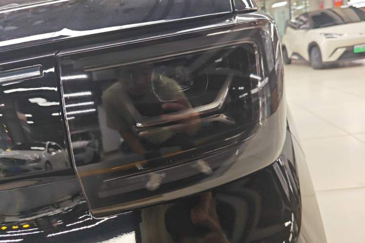 Used Wuling Hongguang MINIEV 2022 GAMEBOY 200km Gaming Edition with Lithium Iron Phosphate Left Front Headlight