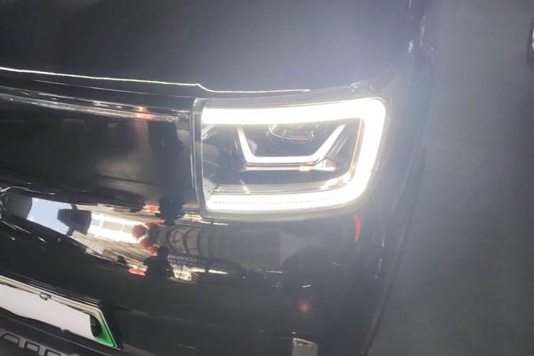 Used Wuling Hongguang MINIEV 2022 GAMEBOY 200km Gaming Edition with Lithium Iron Phosphate Left Front Headlight