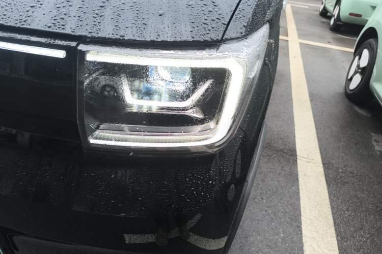 Used Wuling Hongguang MINIEV 2022 GAMEBOY 200km Gaming Edition with Lithium Iron Phosphate Left Front Headlight