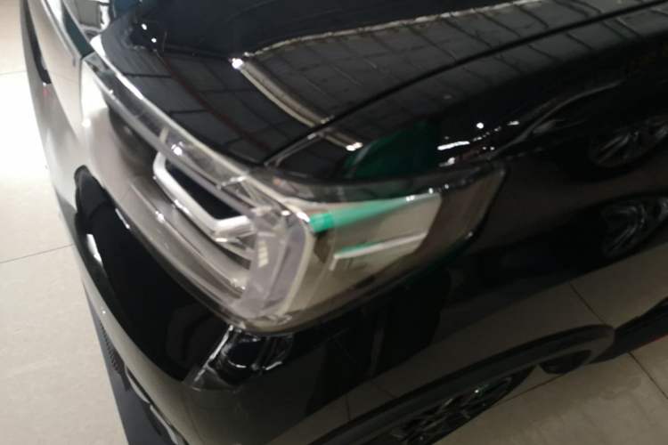 Used Wuling Hongguang MINIEV 2022 GAMEBOY 200km Gaming Edition with Lithium Iron Phosphate Left Front Headlight