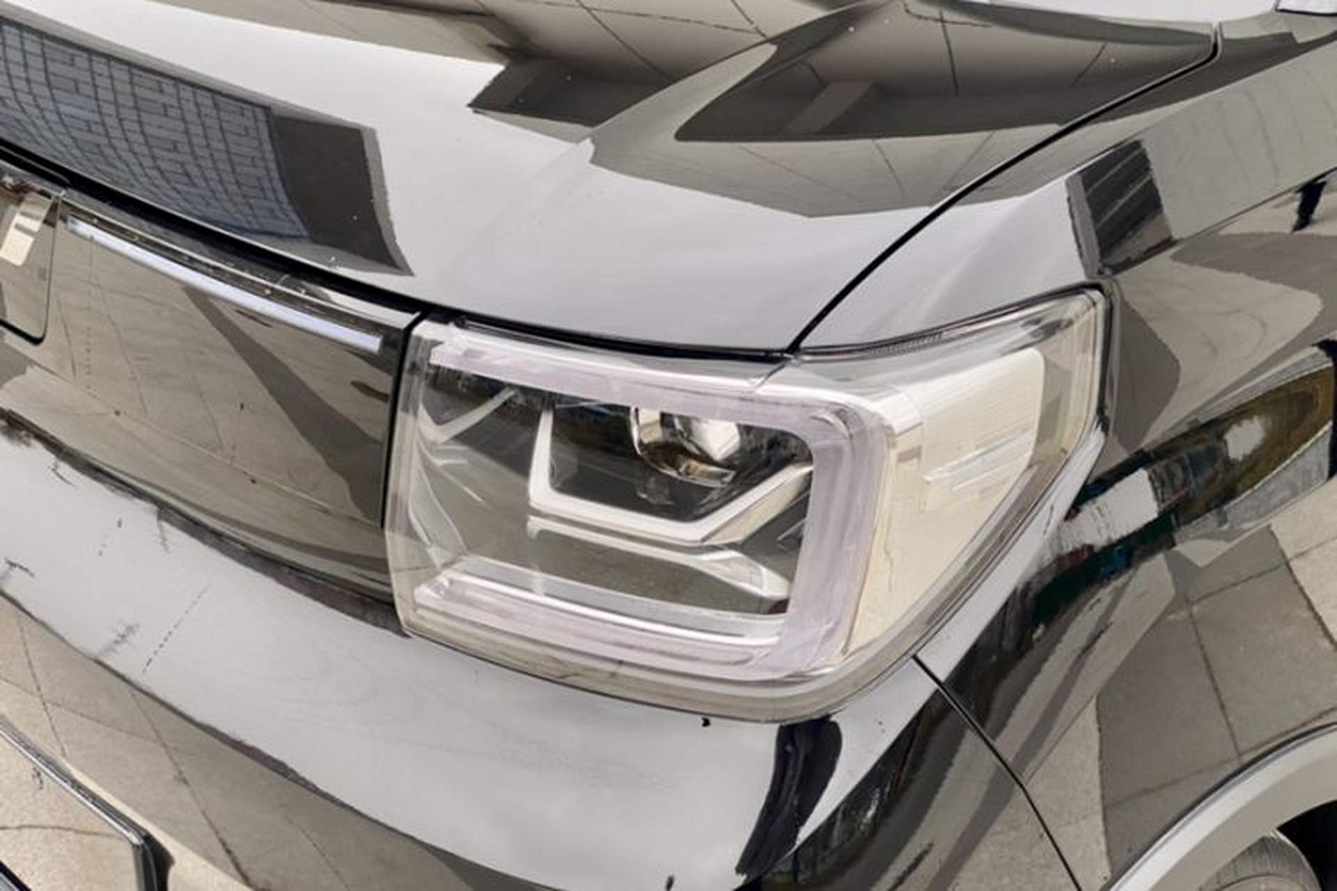 Used Wuling Hongguang MINIEV 2022 GAMEBOY 200km Gaming Edition with Lithium Iron Phosphate Left Front Headlight