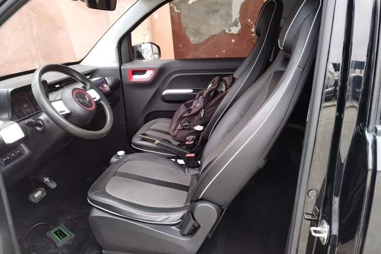 Used Wuling Hongguang MINIEV 2022 GAMEBOY 200km Gaming Edition with Lithium Iron Phosphate Left Front Seat