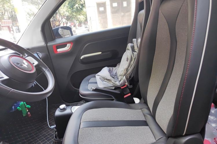 Used Wuling Hongguang MINIEV 2022 GAMEBOY 200km Gaming Edition with Lithium Iron Phosphate Left Front Seat