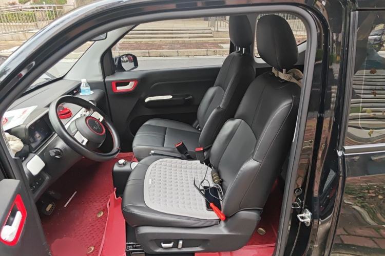 Used Wuling Hongguang MINIEV 2022 GAMEBOY 200km Gaming Edition with Lithium Iron Phosphate Left Front Seat