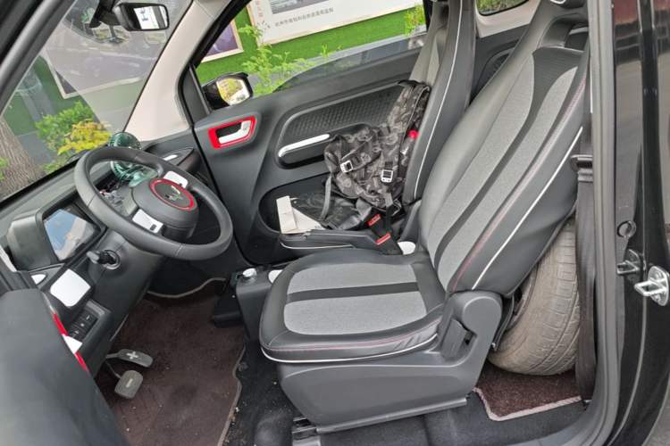 Used Wuling Hongguang MINIEV 2022 GAMEBOY 300km Enthusiast Model with Lithium Iron Phosphate Left Front Seat