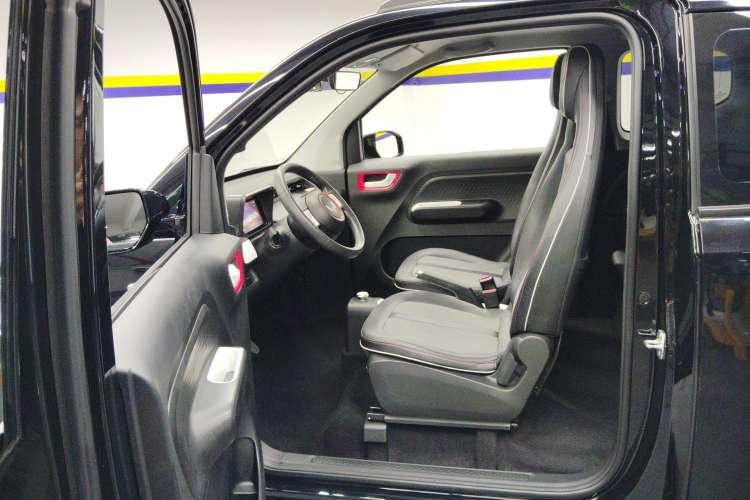 Used Wuling Hongguang MINIEV 2022 GAMEBOY 200km Gaming Edition with Lithium Iron Phosphate Left Front Seat
