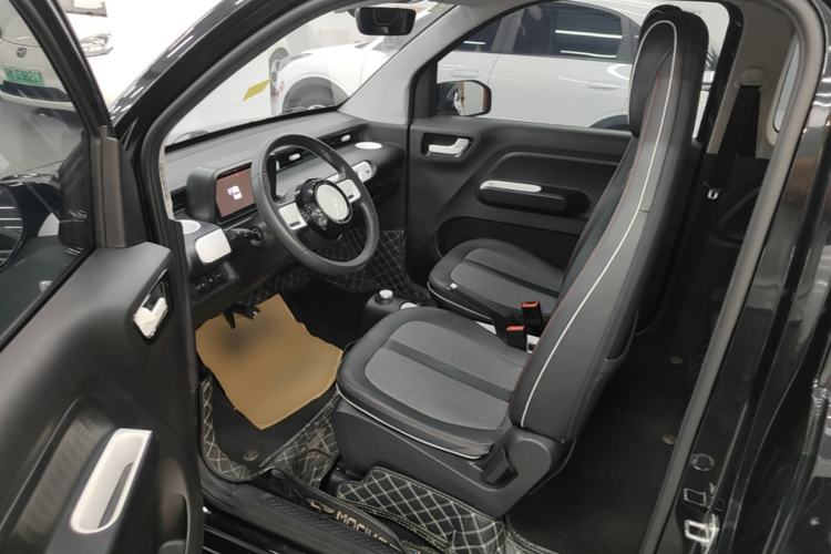 Used Wuling Hongguang MINIEV 2022 GAMEBOY 200km Gaming Edition with Lithium Iron Phosphate Left Front Seat