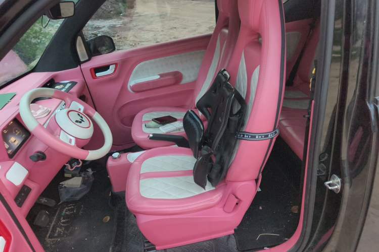 Used Wuling Hongguang MINIEV 2022 GAMEBOY 200km Gaming Edition with Lithium Iron Phosphate Left Front Seat