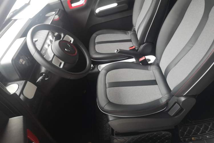 Used Wuling Hongguang MINIEV 2022 GAMEBOY 300km Enthusiast Model with Lithium Iron Phosphate Left Front Seat