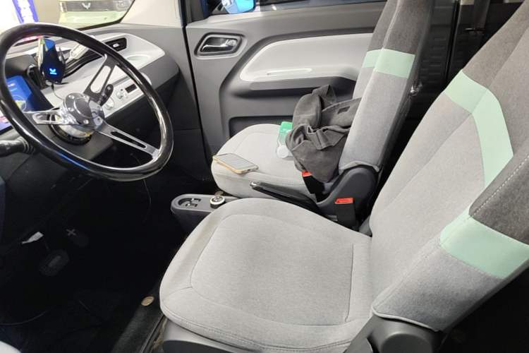 Used Wuling Hongguang MINIEV 2022 Macaron Premium Model – Lithium Iron Phosphate Left Front Seat