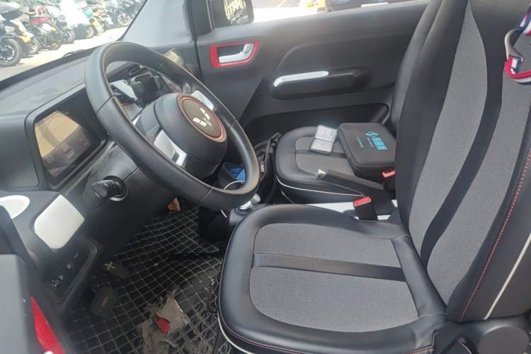 Used Wuling Hongguang MINIEV 2022 GAMEBOY 200km Gaming Edition with Lithium Iron Phosphate Left Front Seat