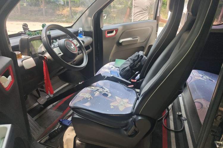 Used Wuling Hongguang MINIEV 2022 GAMEBOY 300km Enthusiast Model with Lithium Iron Phosphate Left Front Seat