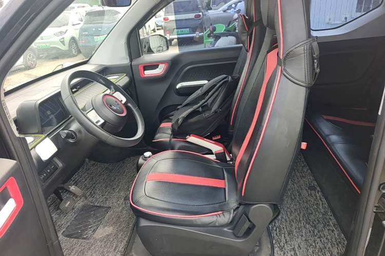 Used Wuling Hongguang MINIEV 2022 GAMEBOY 200km Gaming Edition with Lithium Iron Phosphate Left Front Seat