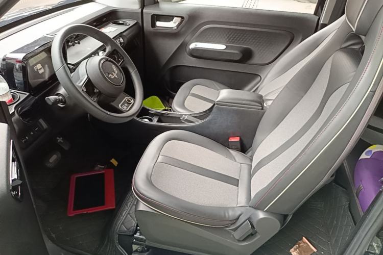 Used Wuling Hongguang MINIEV 2022 GAMEBOY 200km Play Edition with Lithium Iron Phosphate Left Front Seat