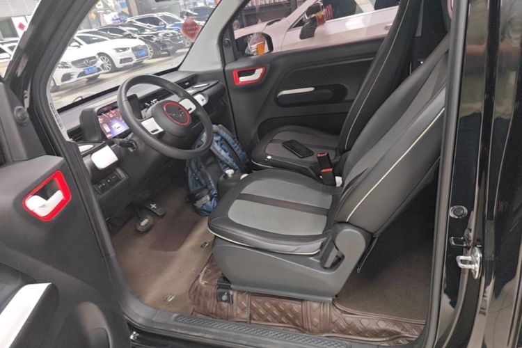 Used Wuling Hongguang MINIEV 2022 GAMEBOY 200km Gaming Edition with Lithium Iron Phosphate Left Front Seat