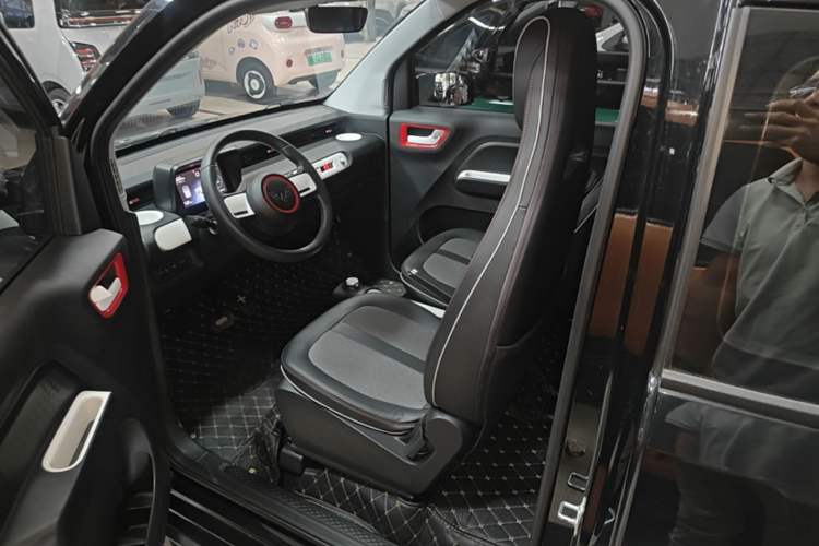 Used Wuling Hongguang MINIEV 2022 GAMEBOY 200km Gaming Edition with Lithium Iron Phosphate Left Front Seat