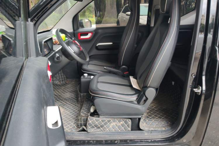 Used Wuling Hongguang MINIEV 2022 GAMEBOY 200km Gaming Edition with Lithium Iron Phosphate Left Front Seat