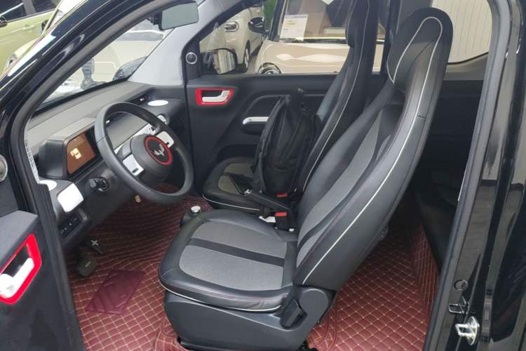 Used Wuling Hongguang MINIEV 2022 GAMEBOY 300km Enthusiast Model with Lithium Iron Phosphate Left Front Seat
