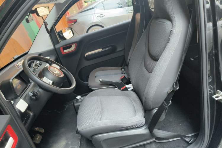 Used Wuling Hongguang MINIEV 2022 GAMEBOY 300km Play Edition Lithium Iron Phosphate Left Front Seat