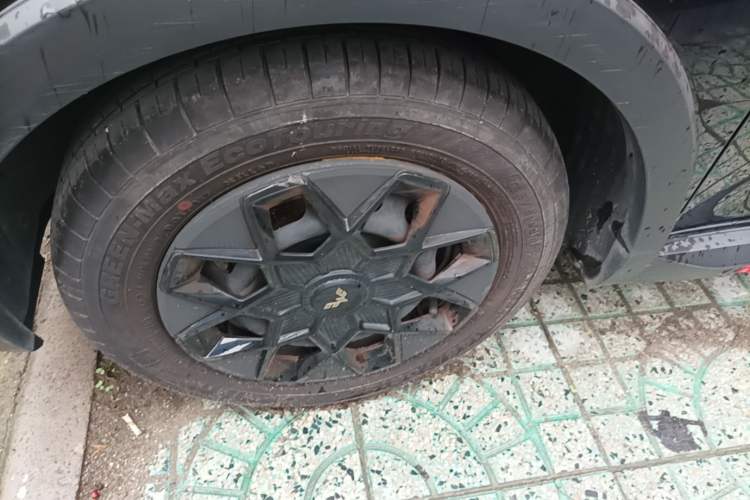 Used Wuling Hongguang MINIEV 2022 GAMEBOY 200km Gaming Edition with Lithium Iron Phosphate Left Front Wheel Hub