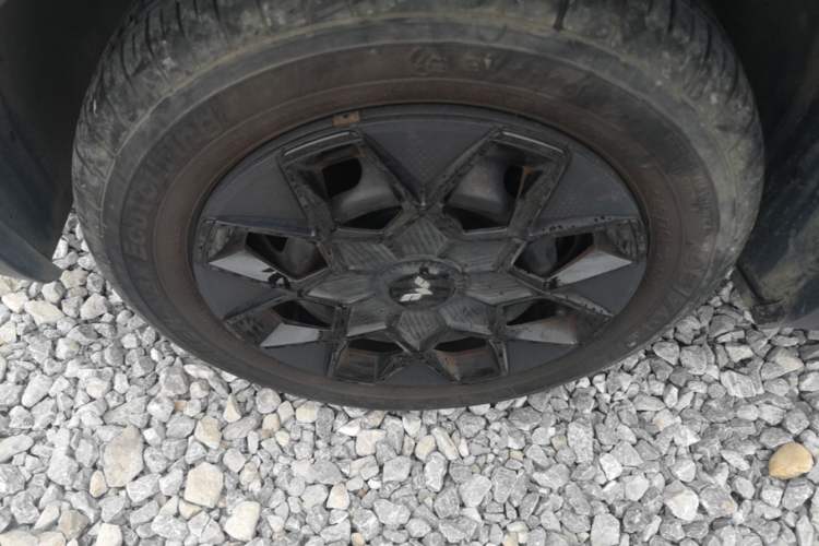 Used Wuling Hongguang MINIEV 2022 GAMEBOY 200km Gaming Edition with Lithium Iron Phosphate Left Front Wheel Hub