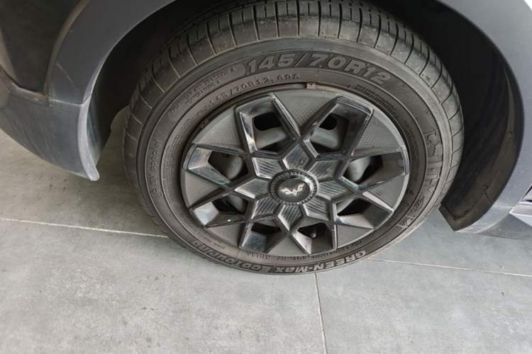 Used Wuling Hongguang MINIEV 2022 GAMEBOY 300km Enthusiast Model with Lithium Iron Phosphate Left Front Wheel Hub