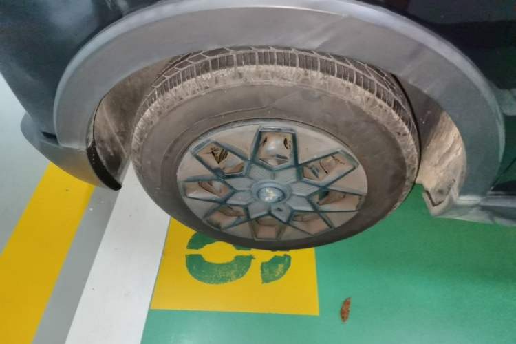 Used Wuling Hongguang MINIEV 2022 GAMEBOY 200km Gaming Edition with Lithium Iron Phosphate Left Front Wheel Hub
