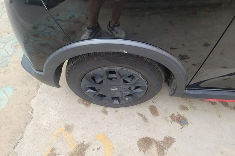 Used Wuling Hongguang MINIEV 2022 GAMEBOY 200km Gaming Edition with Lithium Iron Phosphate Left Front Wheel Hub
