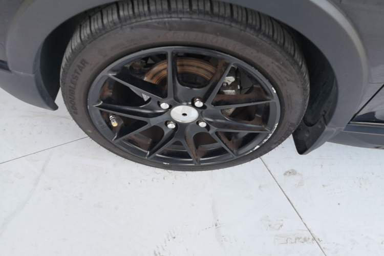 Used Wuling Hongguang MINIEV 2022 GAMEBOY 300km Enthusiast Model with Lithium Iron Phosphate Left Front Wheel Hub