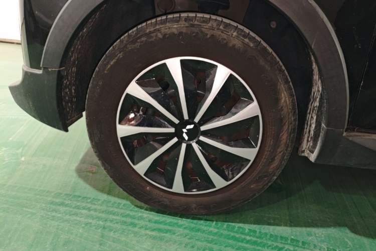 Used Wuling Hongguang MINIEV 2022 GAMEBOY 200km Gaming Edition with Lithium Iron Phosphate Left Front Wheel Hub