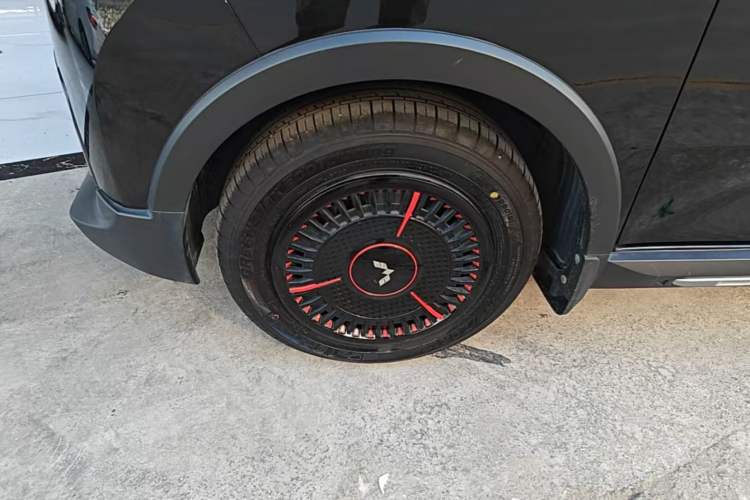 Used Wuling Hongguang MINIEV 2022 GAMEBOY 300km Enthusiast Model with Lithium Iron Phosphate Left Front Wheel Hub