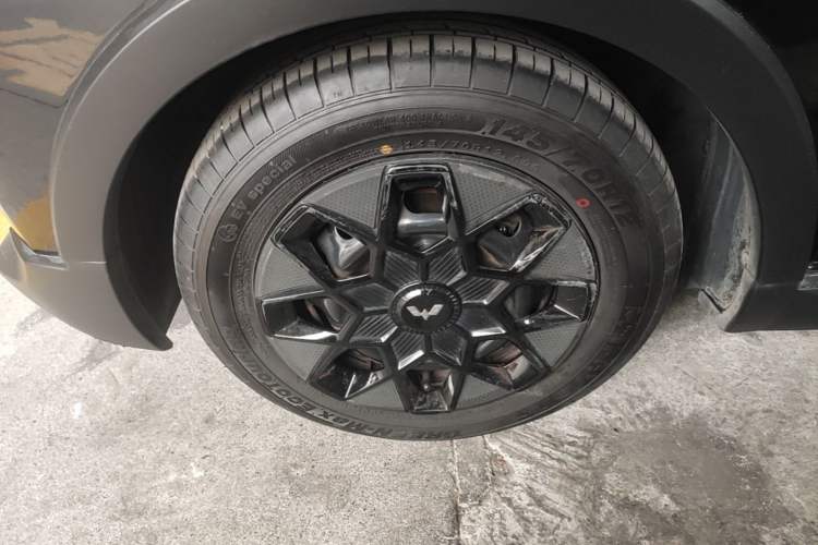 Used Wuling Hongguang MINIEV 2022 GAMEBOY 300km Play Edition Lithium Iron Phosphate Left Front Wheel Hub