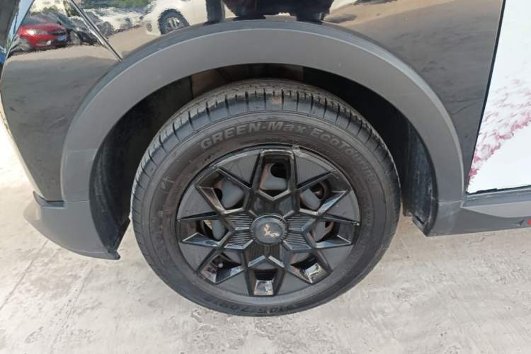 Used Wuling Hongguang MINIEV 2022 GAMEBOY 200km Gaming Edition with Lithium Iron Phosphate Left Front Wheel Hub
