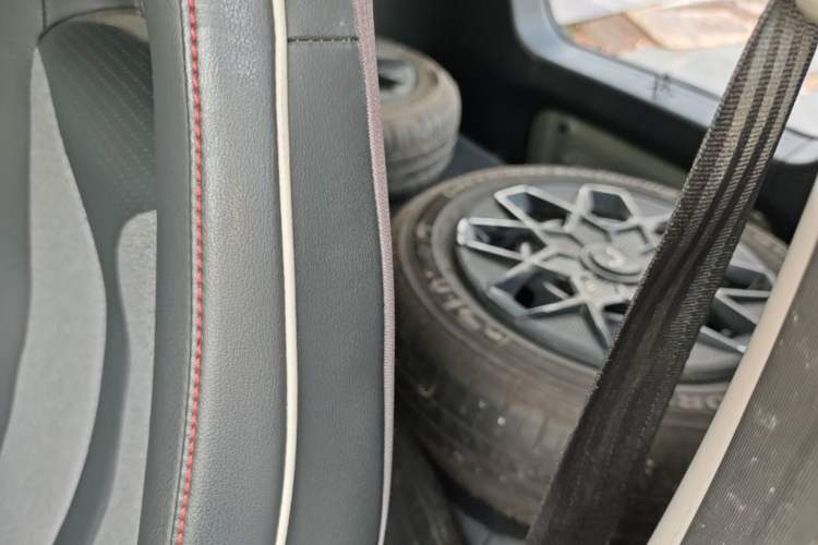 Used Wuling Hongguang MINIEV 2022 GAMEBOY 300km Enthusiast Model with Lithium Iron Phosphate Left Rear Seat
