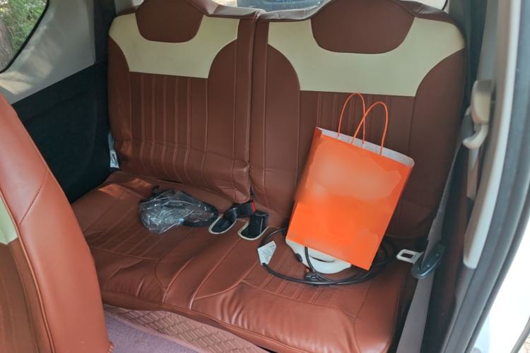 Used Wuling Hongguang MINIEV 2022 Enjoy Edition Lithium Iron Phosphate Left Rear Seat