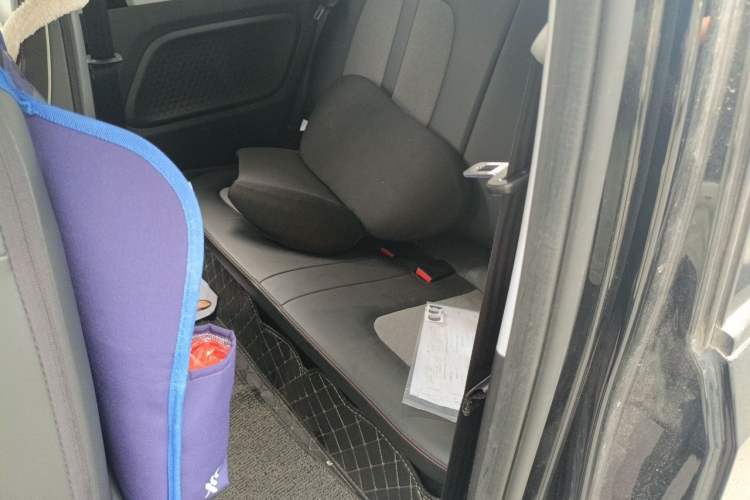 Used Wuling Hongguang MINIEV 2022 GAMEBOY 200km Gaming Edition with Lithium Iron Phosphate Left Rear Seat