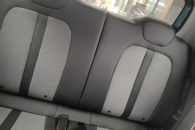 Used Wuling Hongguang MINIEV 2022 GAMEBOY 200km Gaming Edition with Lithium Iron Phosphate Left Rear Seat