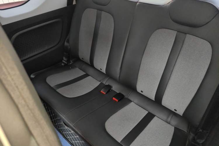 Used Wuling Hongguang MINIEV 2022 GAMEBOY 300km Urban Wind-Chasing Limited Edition Left Rear Seat