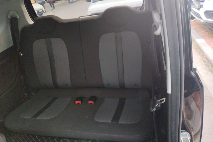 Used Wuling Hongguang MINIEV 2022 GAMEBOY 200km Play Edition with Lithium Iron Phosphate Left Rear Seat