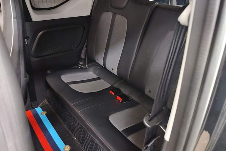 Used Wuling Hongguang MINIEV 2022 GAMEBOY 200km Gaming Edition with Lithium Iron Phosphate Left Rear Seat