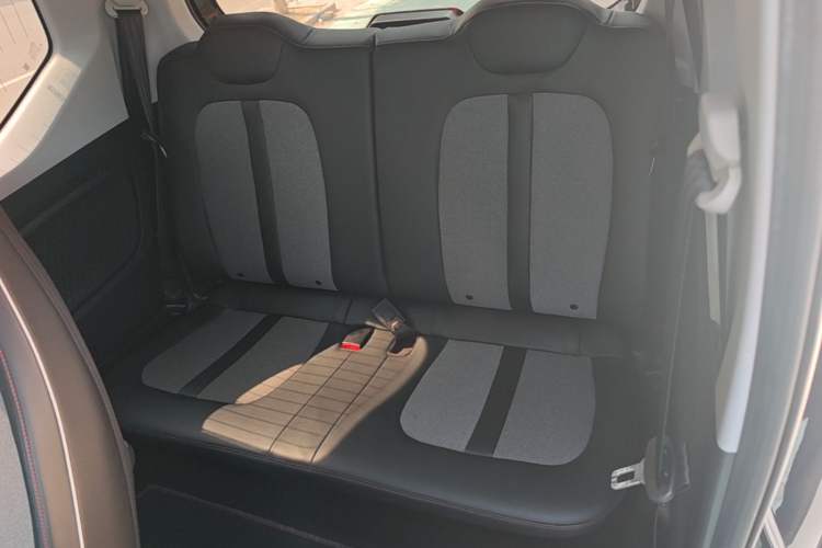 Used Wuling Hongguang MINIEV 2022 GAMEBOY 200km Gaming Edition with Lithium Iron Phosphate Left Rear Seat